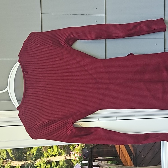 Ladies Caracilia maroon Body Con dress tie front small - Picture 4 of 7